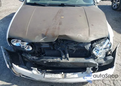 2004 Volkswagen Golf Gls/Gls 2.0L z USA, uszkodzony, nr VIN 9BWGL61J644029751